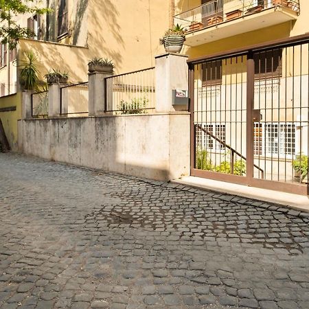 3 Bed Modern Flat - 15 Minutes Walk To Colosseum Ρώμη Εξωτερικό φωτογραφία