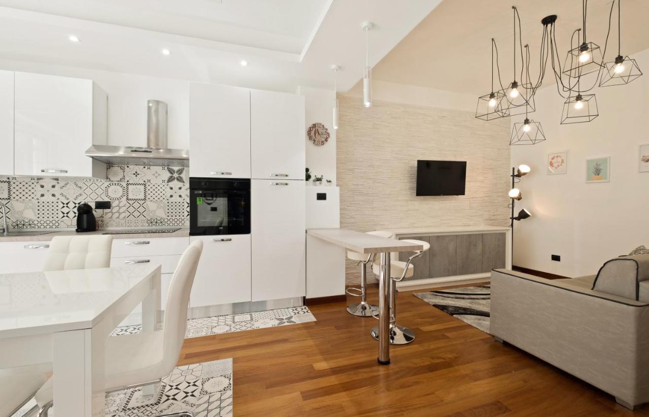 3 Bed Modern Flat - 15 Minutes Walk To Colosseum Ρώμη Εξωτερικό φωτογραφία