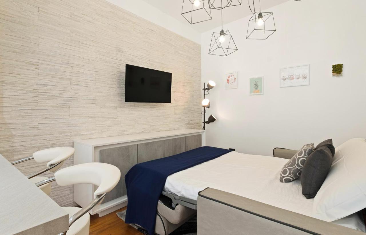 3 Bed Modern Flat - 15 Minutes Walk To Colosseum Ρώμη Εξωτερικό φωτογραφία