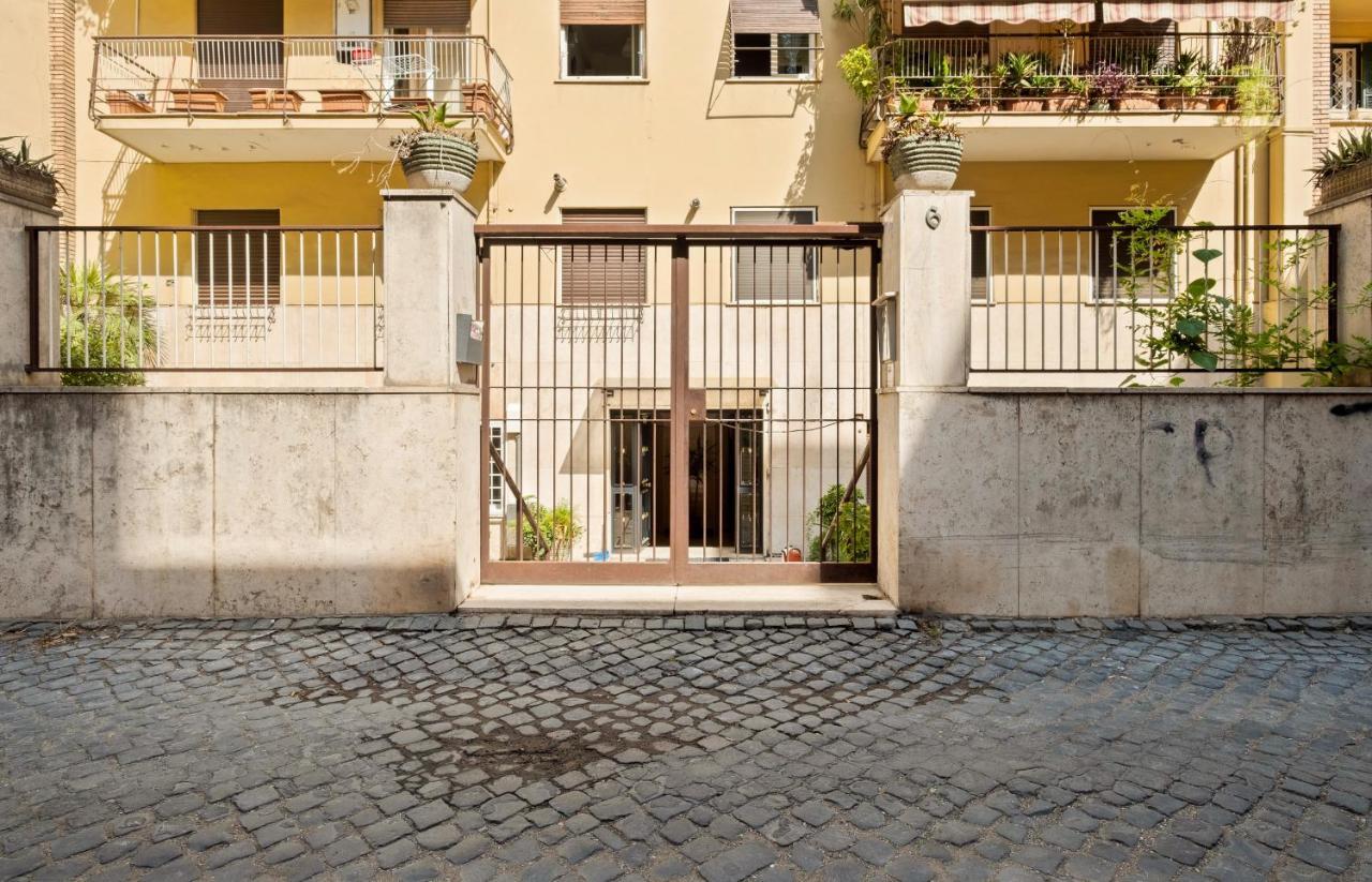 3 Bed Modern Flat - 15 Minutes Walk To Colosseum Ρώμη Εξωτερικό φωτογραφία